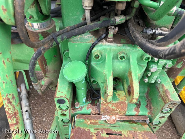 image for item EJ2815 2000 John Deere 6405 tractor