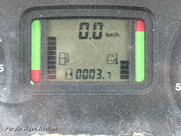 image for item EJ2815 2000 John Deere 6405 tractor