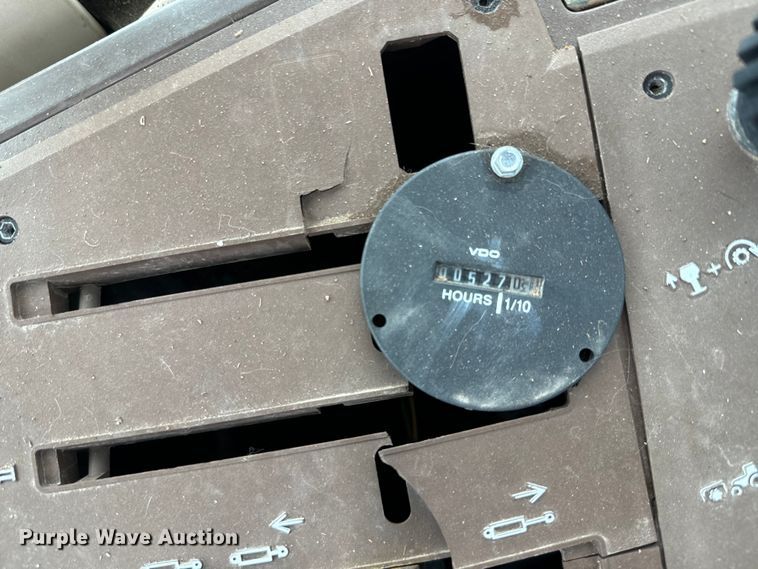 image for item EJ2815 2000 John Deere 6405 tractor