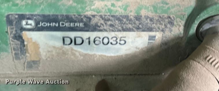 image for item EJ2815 2000 John Deere 6405 tractor