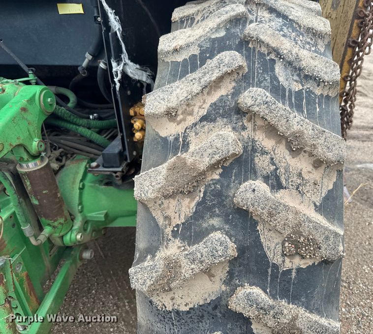 image for item EJ2815 2000 John Deere 6405 tractor