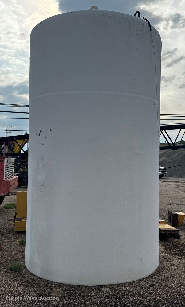 image for item EJ2817 Fiberglass tank