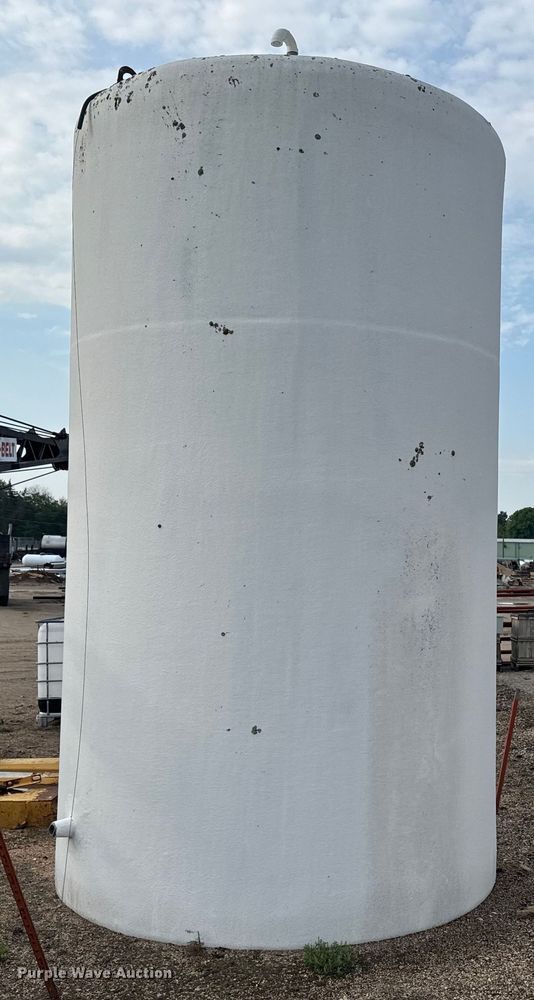 image for item EJ2817 Fiberglass tank