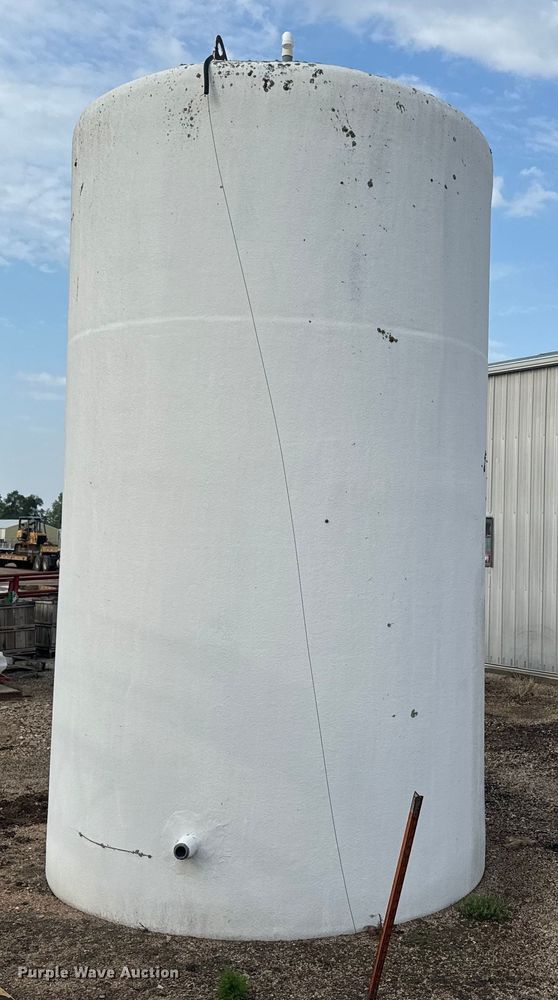 image for item EJ2817 Fiberglass tank