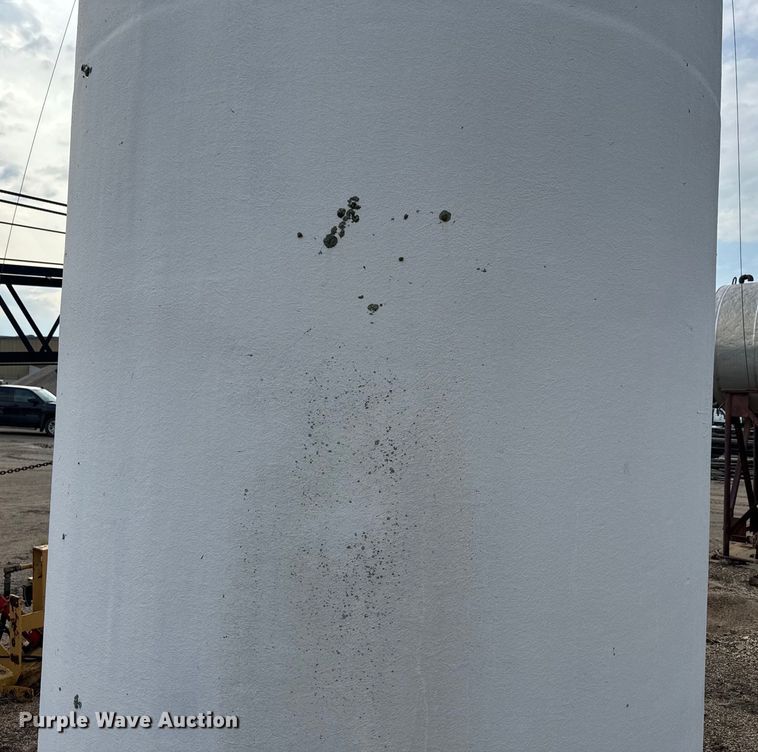 image for item EJ2817 Fiberglass tank