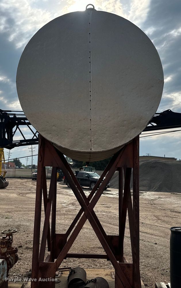 image for item EJ2818 Insulated tank