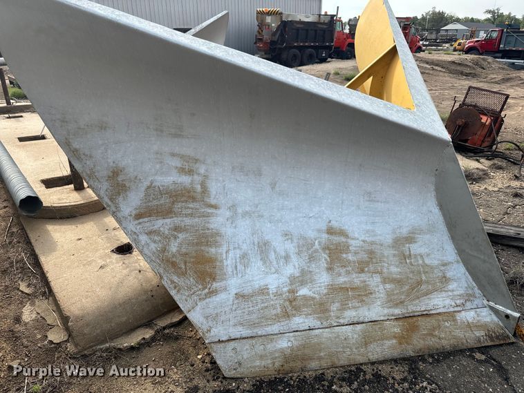 image for item EJ2819 (3) Balderson V blades