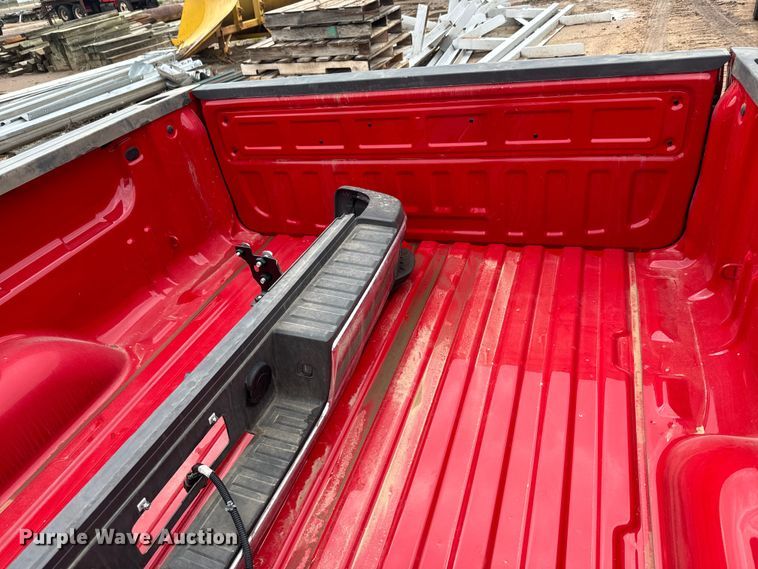 image for item EJ2820 2015 Chevrolet Silverado 3500 LT 8' pickup bed