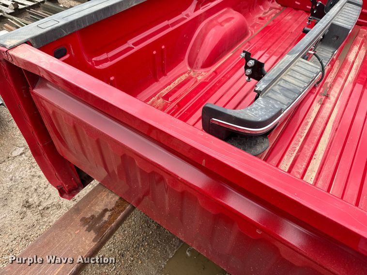 image for item EJ2820 2015 Chevrolet Silverado 3500 LT 8' pickup bed