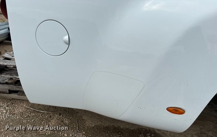 image for item EJ2821 2012 Chevrolet Silverado 3500 LS 8' pickup bed 