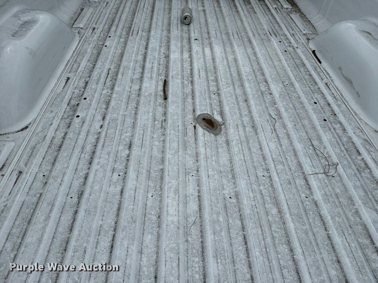 image for item EJ2821 2012 Chevrolet Silverado 3500 LS 8' pickup bed 