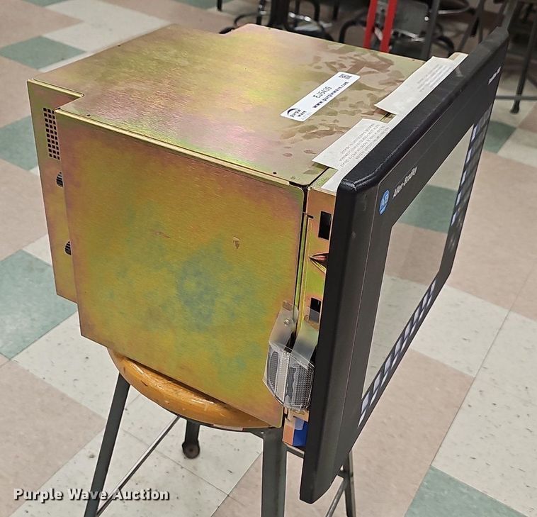 image for item EJ5439 Allen-Bradley Panelview 1400 panel