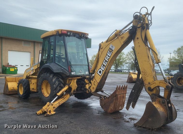 image for item EJ7884 2007 John Deere 310SG backhoe