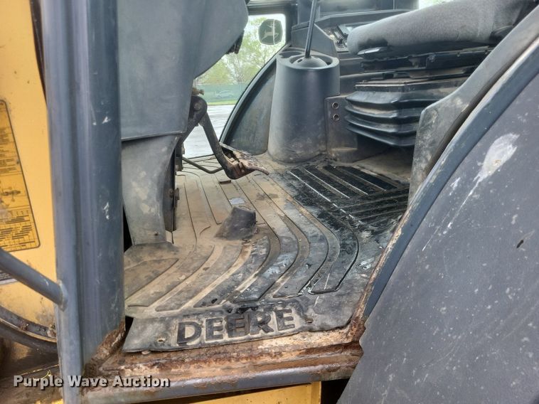 image for item EJ7884 2007 John Deere 310SG backhoe