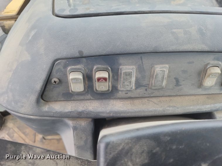 image for item EJ7884 2007 John Deere 310SG backhoe