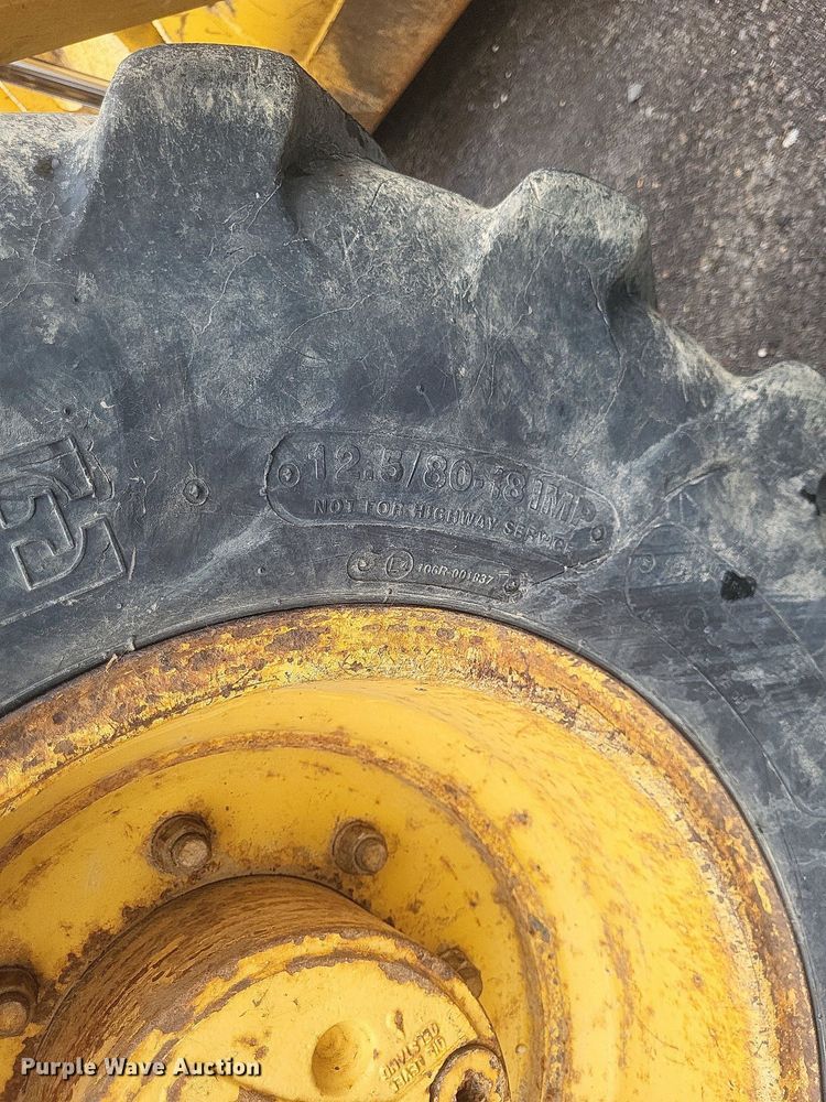 image for item EJ7884 2007 John Deere 310SG backhoe