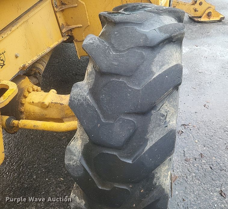 image for item EJ7884 2007 John Deere 310SG backhoe