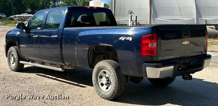 image for item EK4615 2009 Chevrolet Silverado 3500HD LS Crew Cab pickup truck