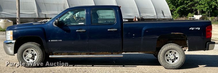 image for item EK4615 2009 Chevrolet Silverado 3500HD LS Crew Cab pickup truck