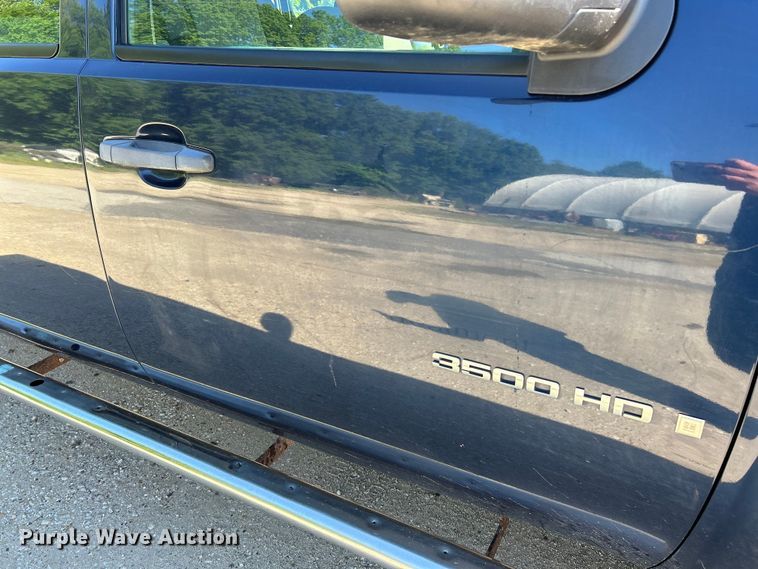 image for item EK4615 2009 Chevrolet Silverado 3500HD LS Crew Cab pickup truck