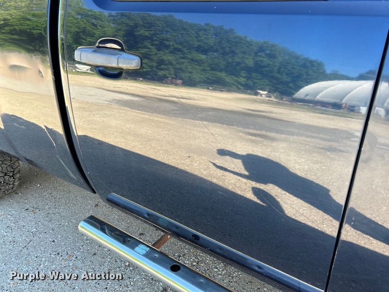 image for item EK4615 2009 Chevrolet Silverado 3500HD LS Crew Cab pickup truck