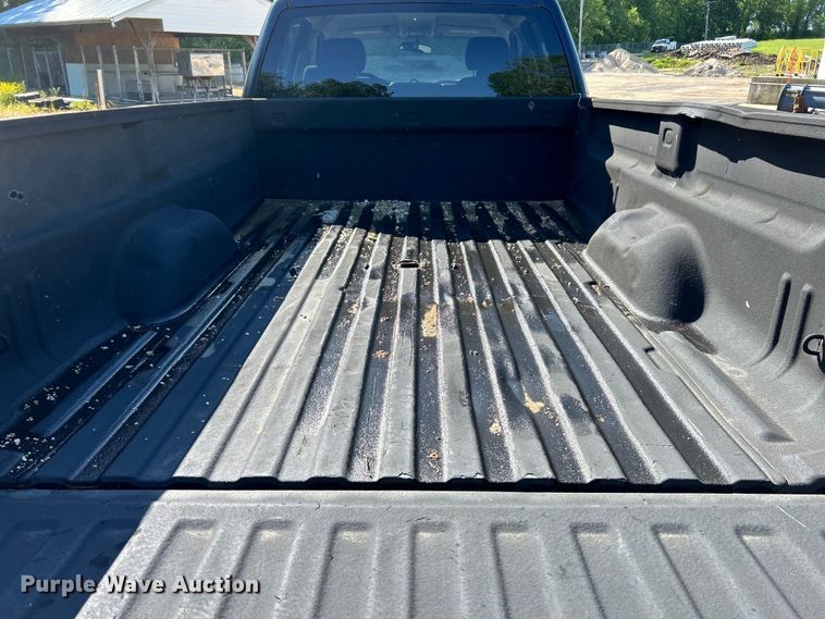 image for item EK4615 2009 Chevrolet Silverado 3500HD LS Crew Cab pickup truck