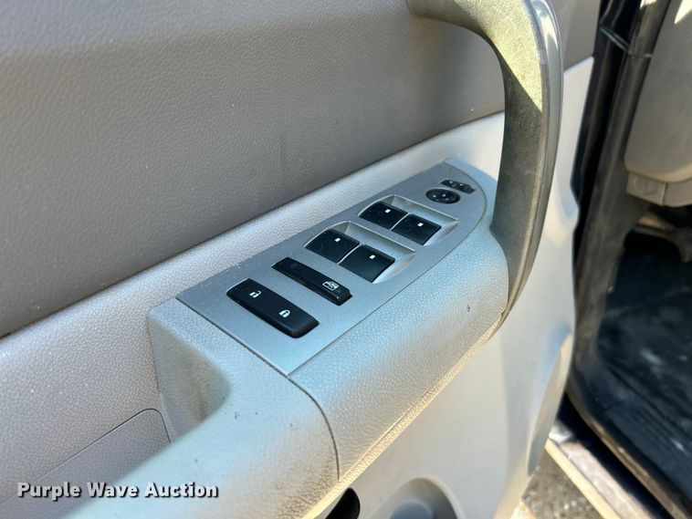 image for item EK4615 2009 Chevrolet Silverado 3500HD LS Crew Cab pickup truck