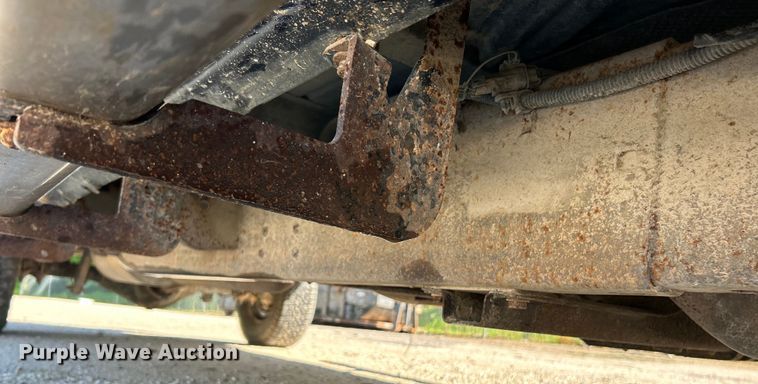 image for item EK4615 2009 Chevrolet Silverado 3500HD LS Crew Cab pickup truck