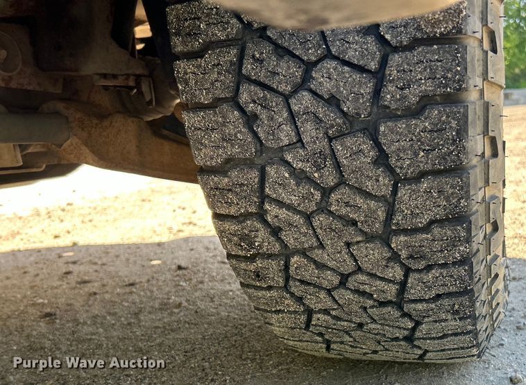 image for item EK4615 2009 Chevrolet Silverado 3500HD LS Crew Cab pickup truck