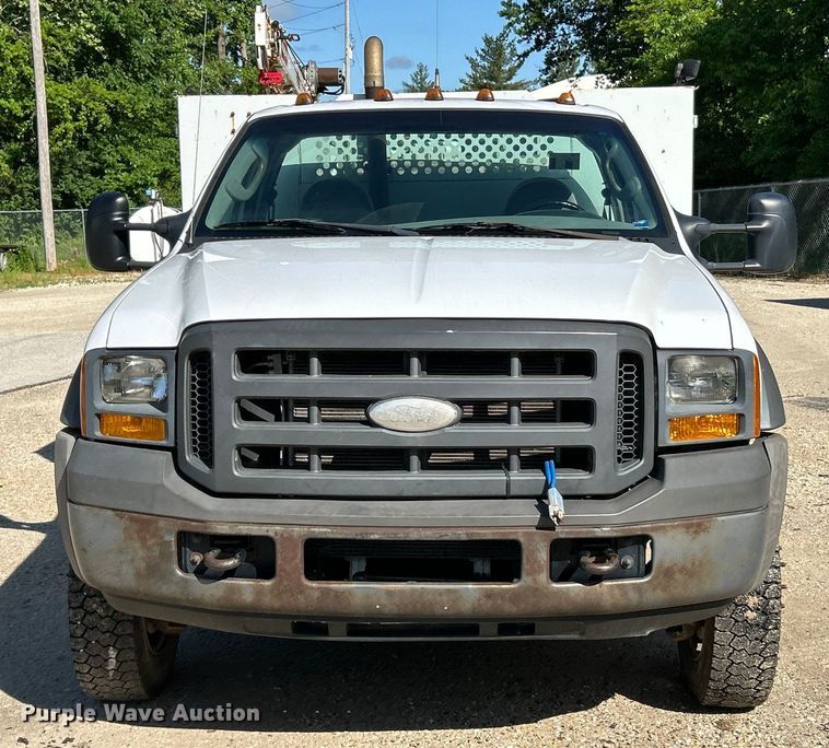 image for item EK4616 2005 Ford F450 Super Duty XL utility / service truck