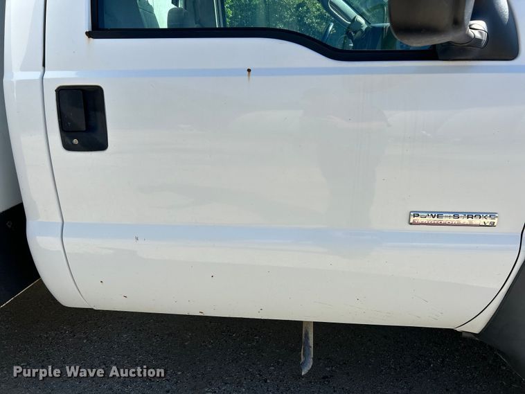 image for item EK4616 2005 Ford F450 Super Duty XL utility / service truck