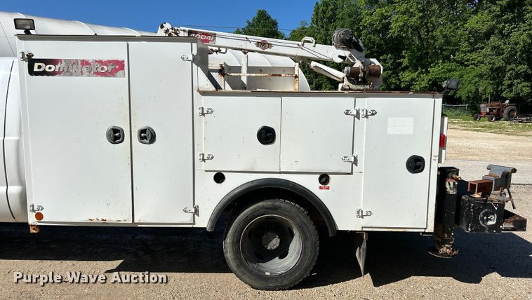 image for item EK4616 2005 Ford F450 Super Duty XL utility / service truck