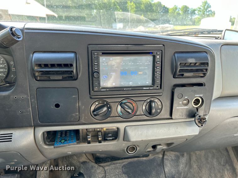 image for item EK4616 2005 Ford F450 Super Duty XL utility / service truck