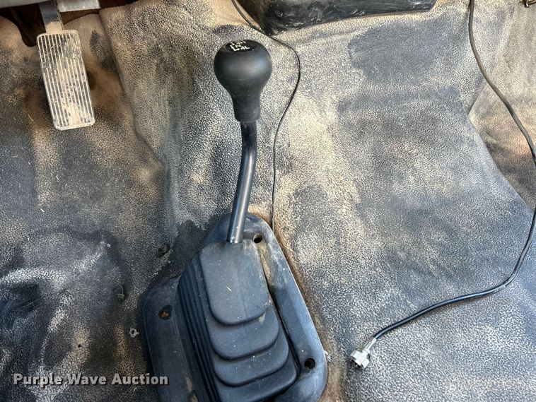 image for item EK4616 2005 Ford F450 Super Duty XL utility / service truck