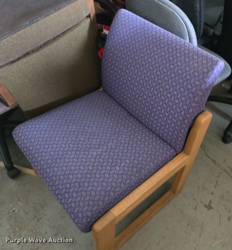 image for item EK5903 Approximately 19 chairs