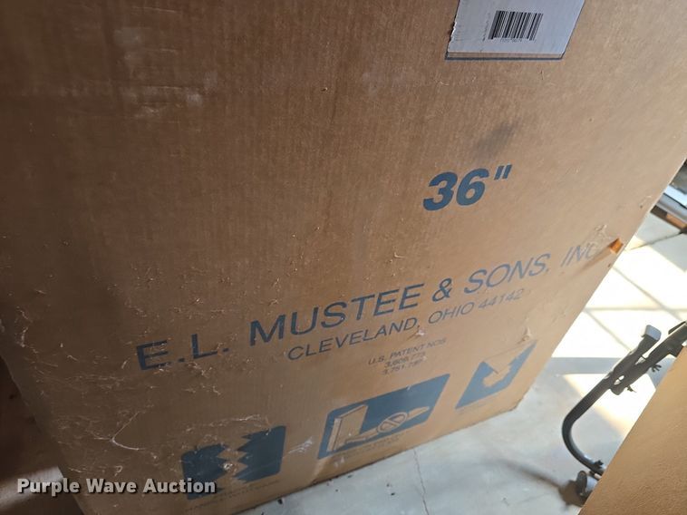 image for item EK5905 Mustee Durastall 130 36