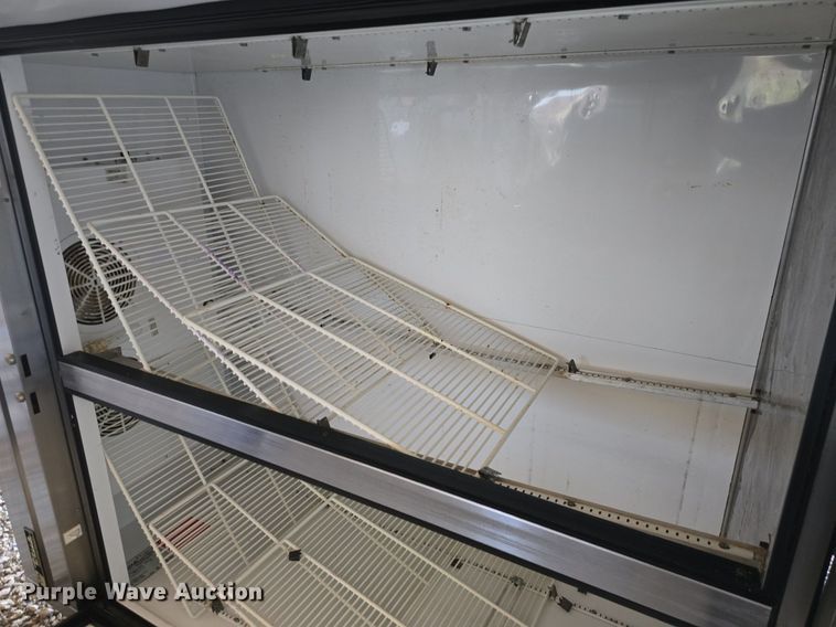 image for item EK5980 True refrigerator