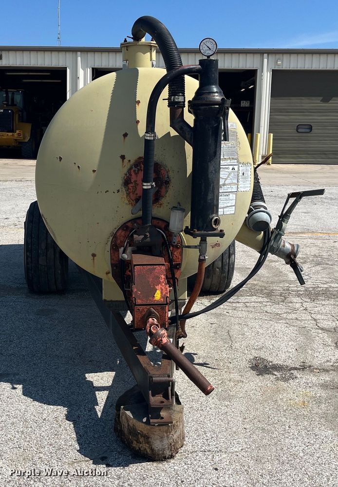 image for item EK8522 Clay Honey Wagon manure spreader