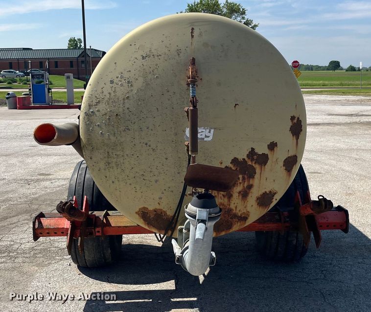 image for item EK8522 Clay Honey Wagon manure spreader