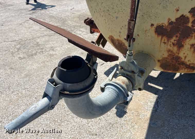 image for item EK8522 Clay Honey Wagon manure spreader