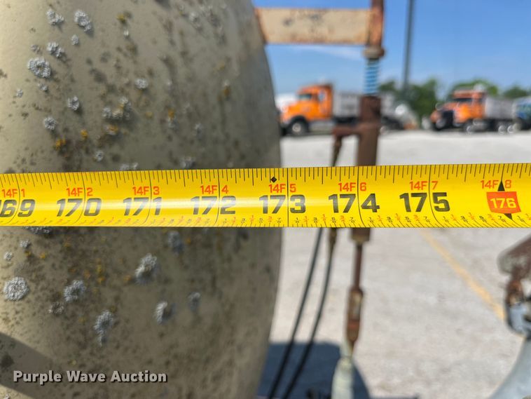 image for item EK8522 Clay Honey Wagon manure spreader