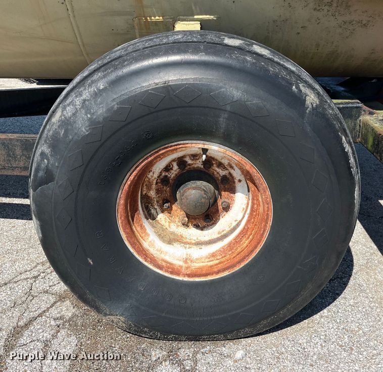 image for item EK8522 Clay Honey Wagon manure spreader