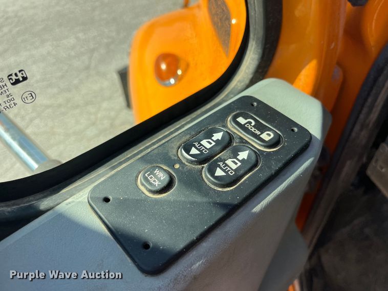 image for item EK8523 2004 International  7400 dump truck