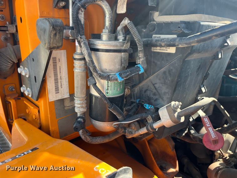 image for item EK8523 2004 International  7400 dump truck