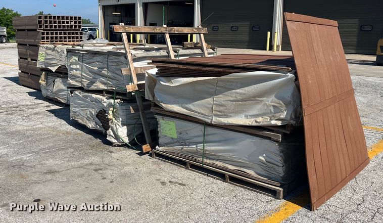 image for item EK8525 Veranda vinyl fencing