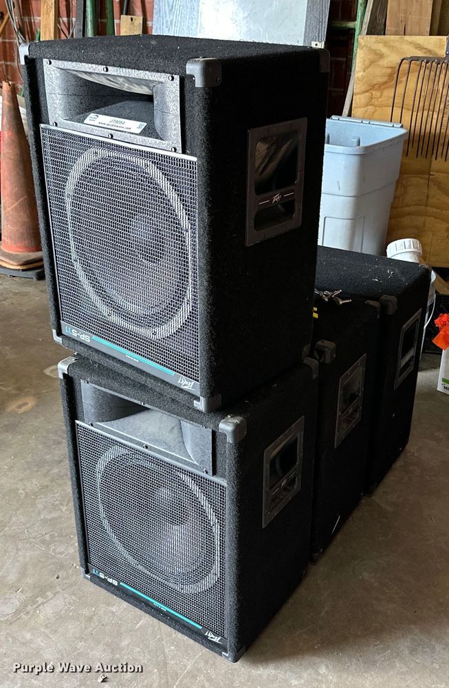 image for item JT9054 (4) Peavey SP-5Ti speakers