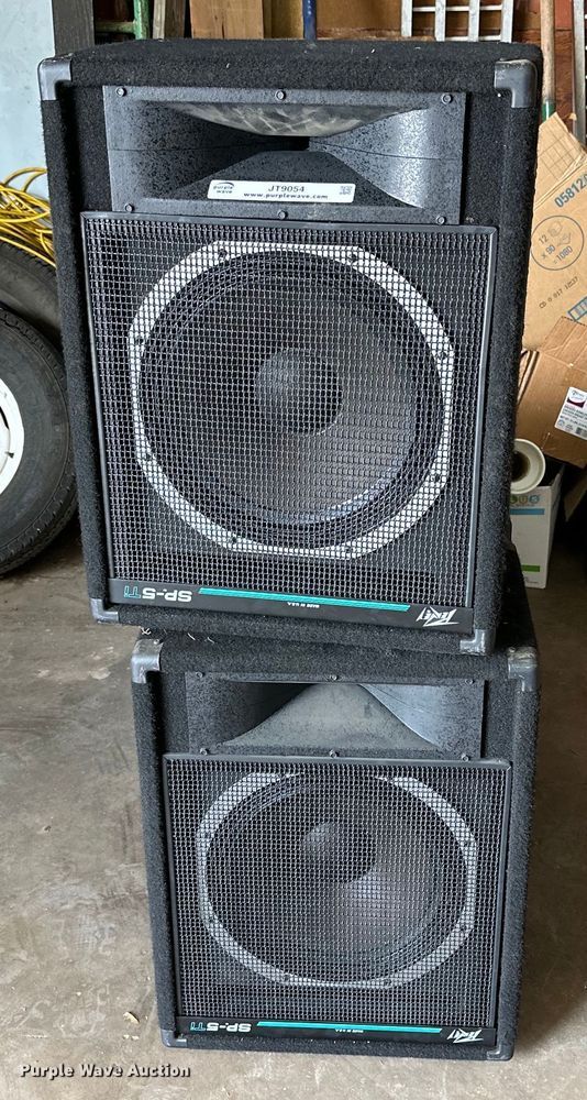 image for item JT9054 (4) Peavey SP-5Ti speakers