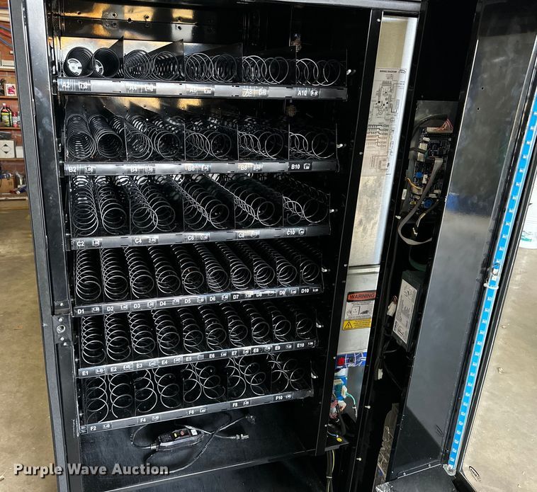 image for item JT9056 Seaga vending machine