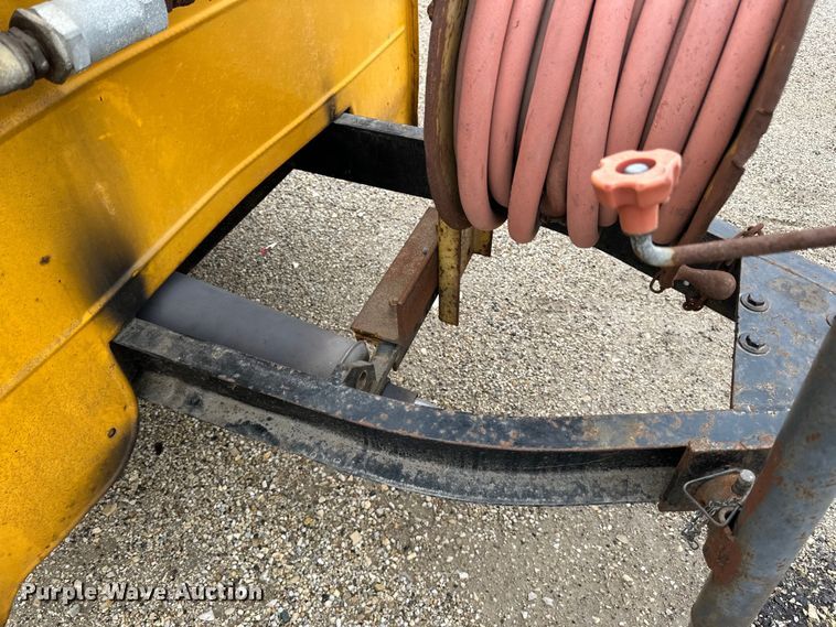 image for item LR9344 Gardner Denver  air compressor