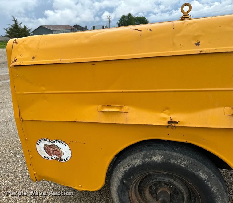 image for item LR9344 Gardner Denver  air compressor